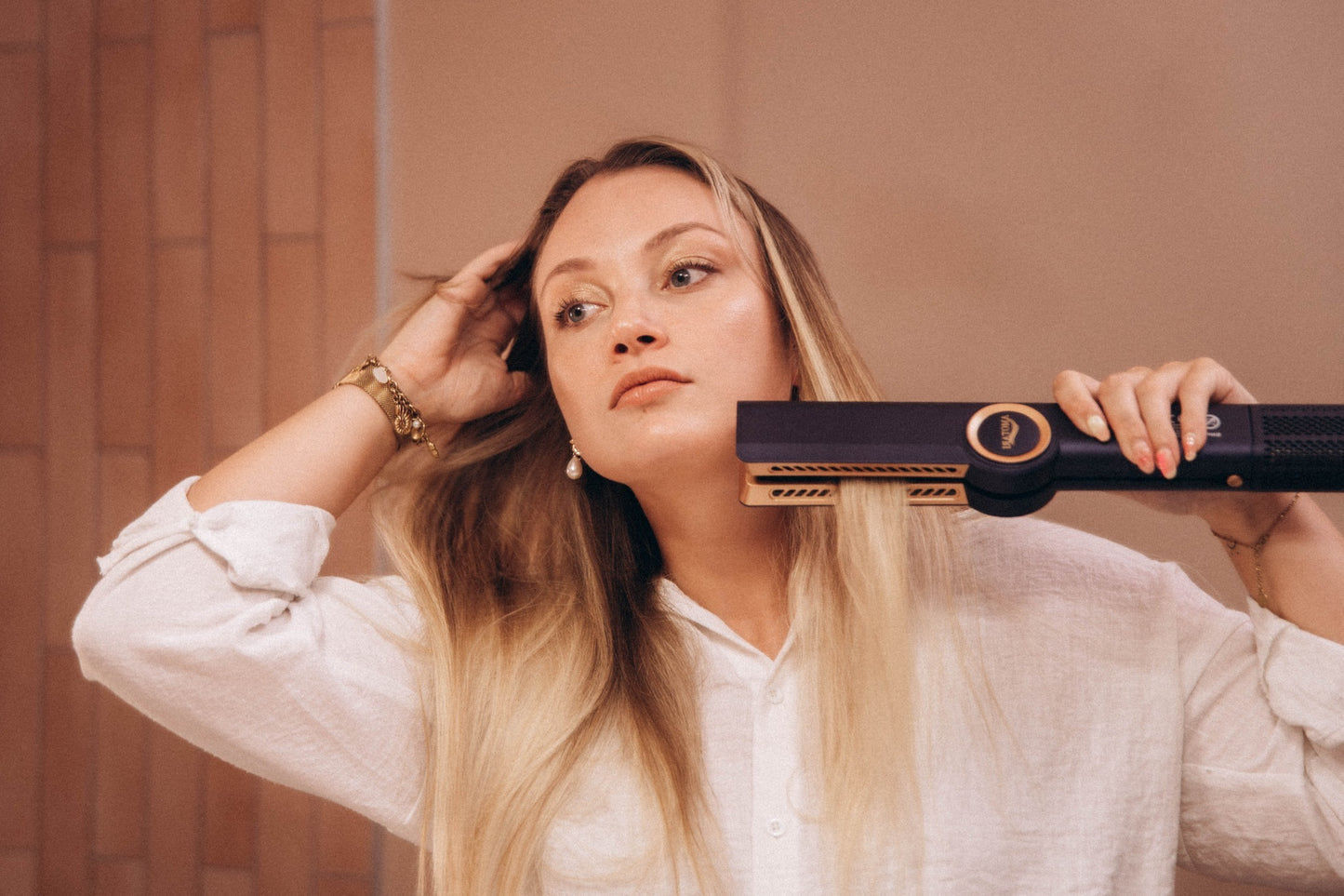 Fusion Styler™ by AMOTARI® – Lisseur-Séchant 2-en-1 à Air Ionique